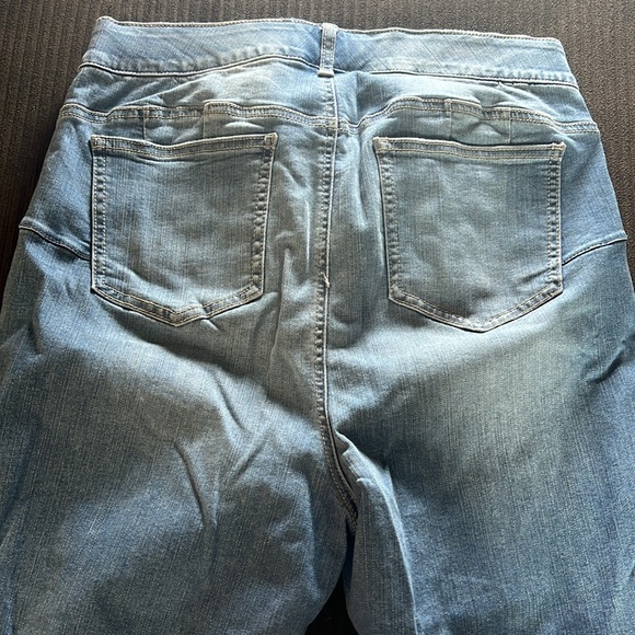 Torrid bombshell skinny jeans size 18R - Picture 8 of 8